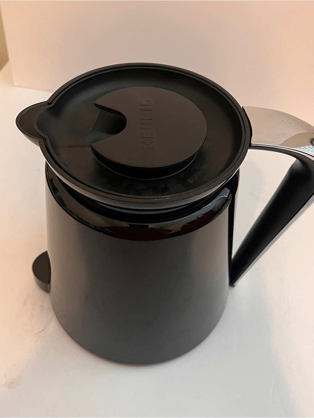 Keurig Black Coffee Carafe with Handle and Lid